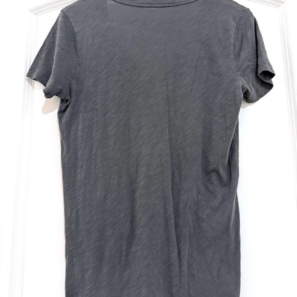 Madewell Charcoal Gray V-Neck T-Shirt size small - Picture 4 of 6